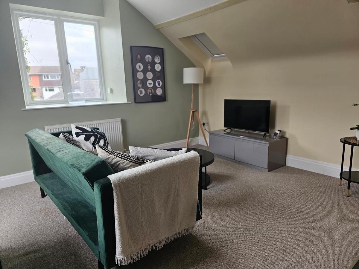 Charming 1-Bed loft in Caerleon Appartement Newport  Buitenkant foto